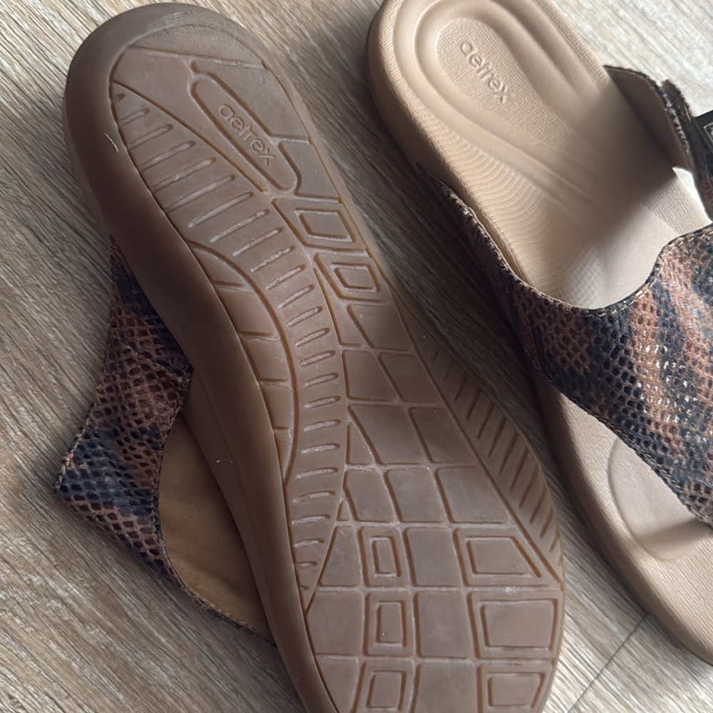 Aetrex Rita Sandals - Picture 6 of 9